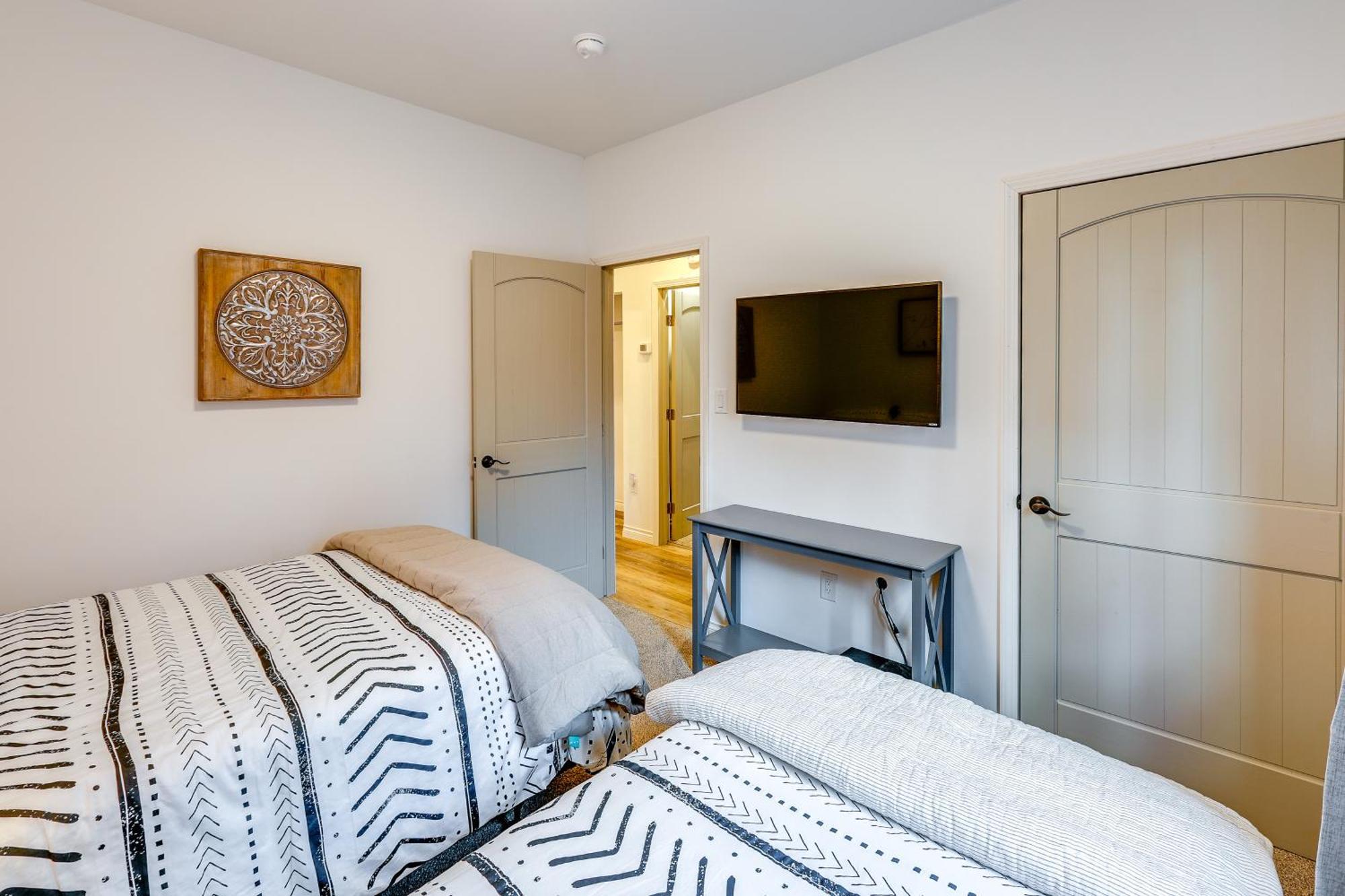 Convenient Fairbanks Guest Suite With Grill! Экстерьер фото